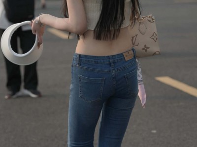 清纯喇叭牛仔裤女孩 【79P】